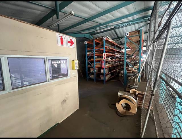 820M² WAREHOUSE TO LET IN HENNOPSPARK